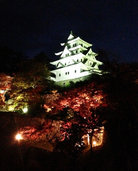 八幡城ライトアップ.jpg