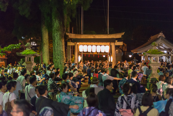 Large crowd dancing Gujo Odori